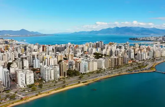 Florianópolis, SC Vista aérea da cidade de Florianópolis, litoral de Santa Catarina
