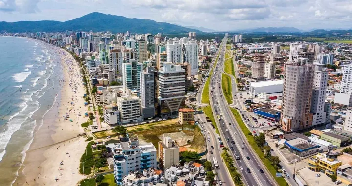 Itapema, SC Vista aérea da cidade de Itapema, litoral de Santa Catarina